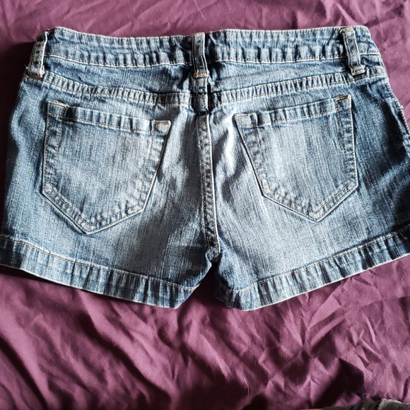 ! Arizona Jean Co Jean Shorts - Picture 2 of 4